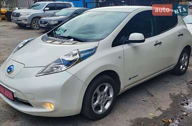 Хэтчбек Nissan Leaf 2015 в Каменец-Подольском