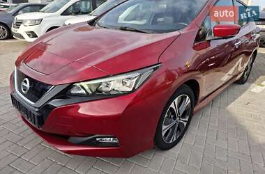 Хетчбек Nissan Leaf 2020 в Чернівцях