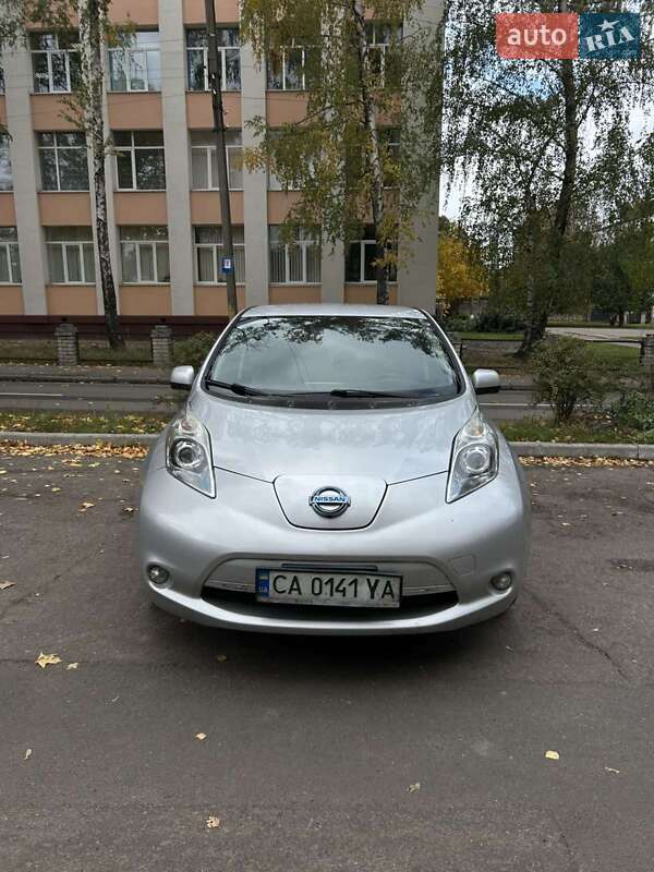 Хетчбек Nissan Leaf 2014 в Черкасах фото 9 Хетчбек Nissan Leaf 2014 в Черкасах