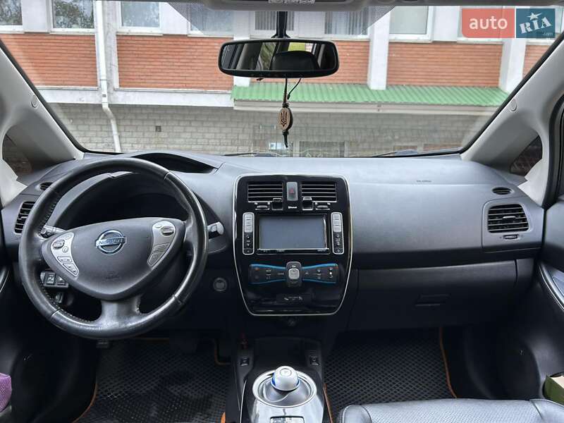 Хетчбек Nissan Leaf 2014 в Черкасах фото 21 Хетчбек Nissan Leaf 2014 в Черкасах