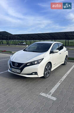 Хэтчбек Nissan Leaf 2019 в Тернополе