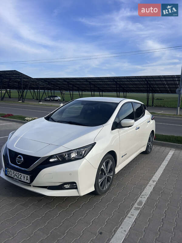 Хэтчбек Nissan Leaf 2019 в Тернополе фото 4 Хэтчбек Nissan Leaf 2019 в Тернополе