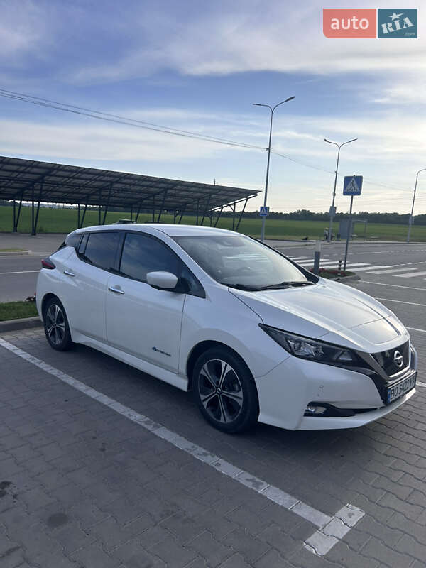 Хэтчбек Nissan Leaf 2019 в Тернополе фото 10 Хэтчбек Nissan Leaf 2019 в Тернополе