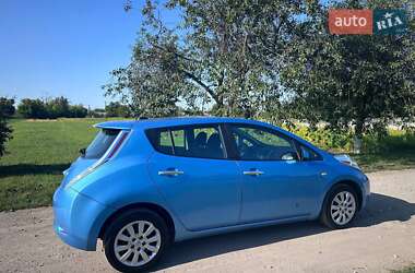 Хетчбек Nissan Leaf 2014 в  фото 19 Хетчбек Nissan Leaf 2014 в