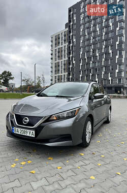Хетчбек Nissan Leaf 2018 в Кропивницькому