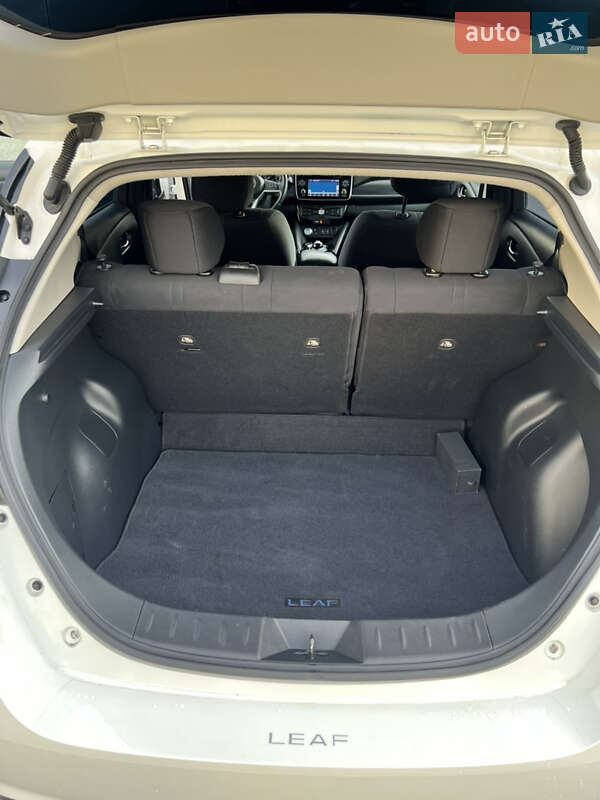 Хэтчбек Nissan Leaf 2018 в Ровно