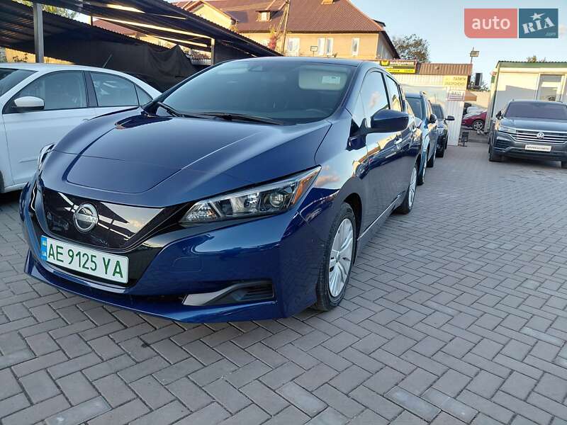 Хэтчбек Nissan Leaf 2024 в Кривом Роге фото 2 Хэтчбек Nissan Leaf 2024 в Кривом Роге