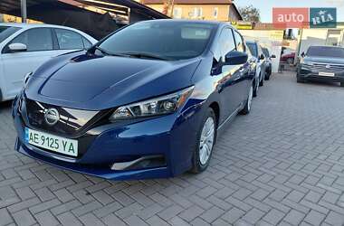 Хетчбек Nissan Leaf 2024 в  фото 2 Хетчбек Nissan Leaf 2024 в