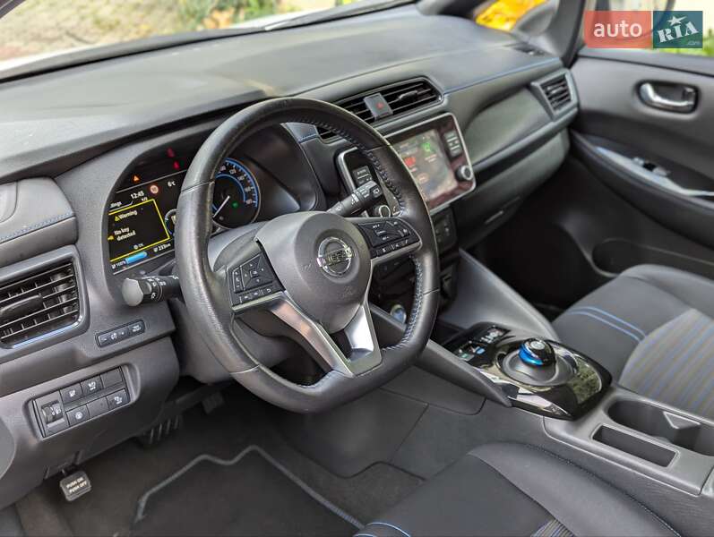 Хэтчбек Nissan Leaf 2020 в Ровно