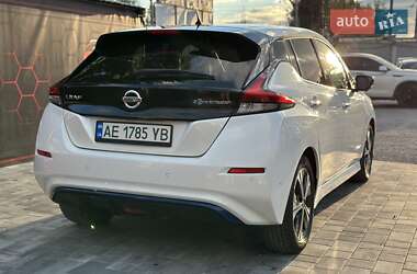 Хэтчбек Nissan Leaf 2018 в 