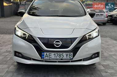 Хэтчбек Nissan Leaf 2018 в 