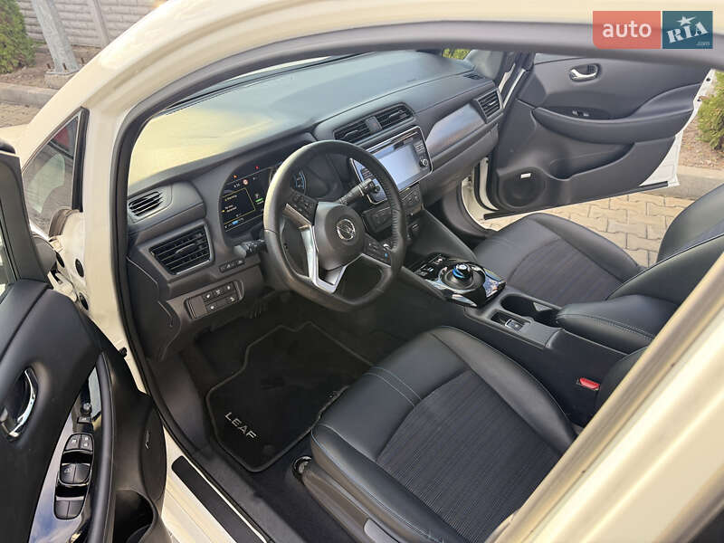 Хетчбек Nissan Leaf 2018 в Дніпрі фото 31 Хетчбек Nissan Leaf 2018 в Дніпрі