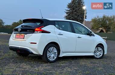 Хэтчбек Nissan Leaf 2020 в 