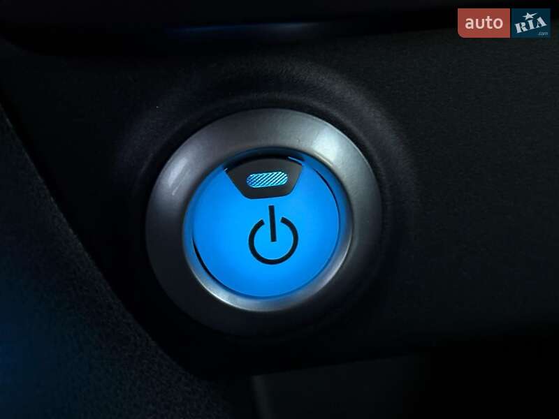 Хэтчбек Nissan Leaf 2020 в Николаеве