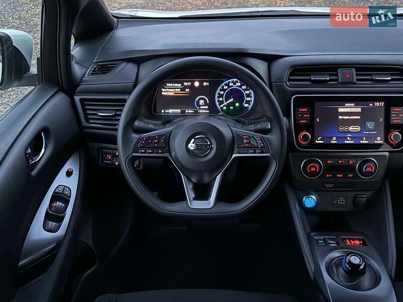 Хэтчбек Nissan Leaf 2020 в Николаеве