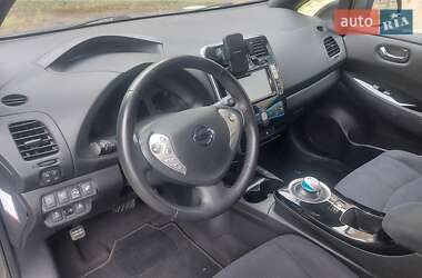 Хэтчбек Nissan Leaf 2014 в 