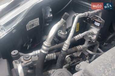 Хэтчбек Nissan Leaf 2014 в 