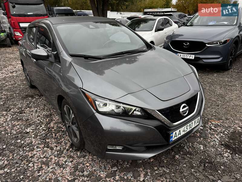 Хэтчбек Nissan Leaf 2020 в Киеве фото 3 Хэтчбек Nissan Leaf 2020 в Киеве