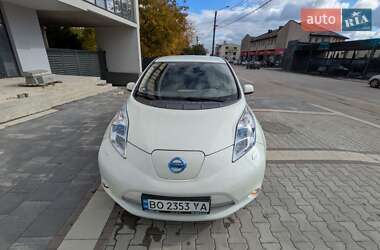 Хетчбек Nissan Leaf 2012 в Івано-Франківську