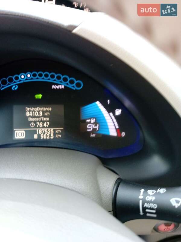 Хэтчбек Nissan Leaf 2012 в Хмельницком