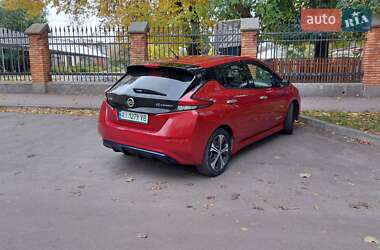 Хэтчбек Nissan Leaf 2018 в 