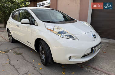 Хетчбек Nissan Leaf 2015 в Херсоні