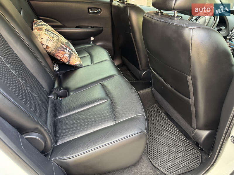 Хэтчбек Nissan Leaf 2015 в Херсоне фото 12 Хэтчбек Nissan Leaf 2015 в Херсоне