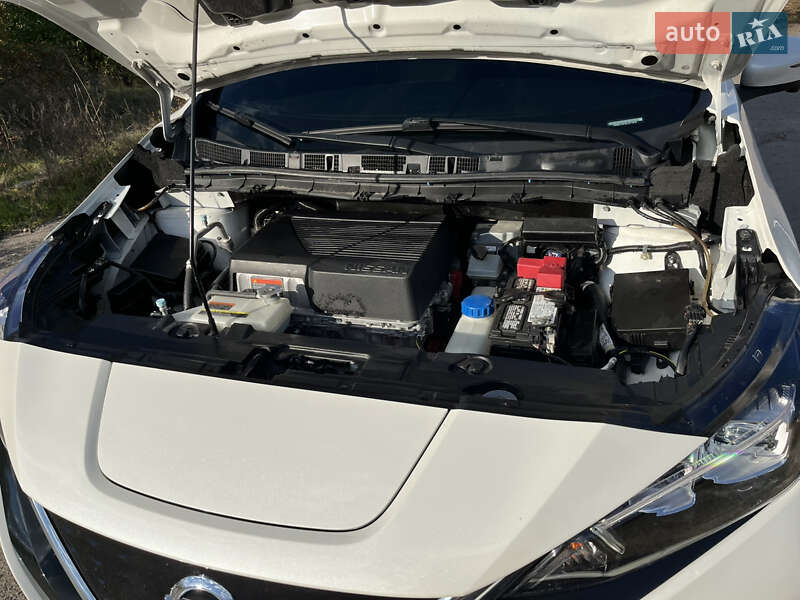 Хэтчбек Nissan Leaf 2020 в Одессе фото 19 Хэтчбек Nissan Leaf 2020 в Одессе
