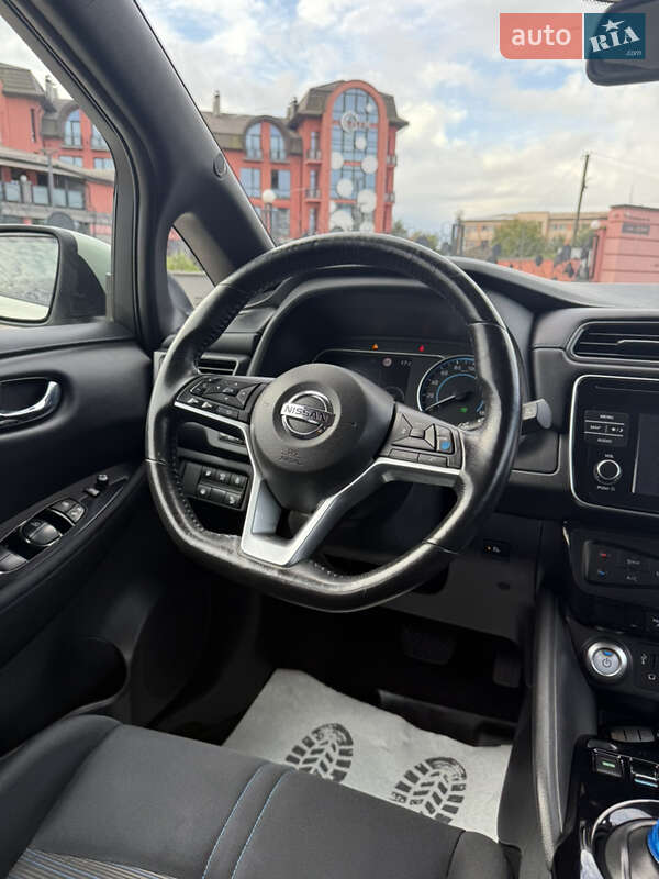 Хетчбек Nissan Leaf 2018 в Дрогобичі