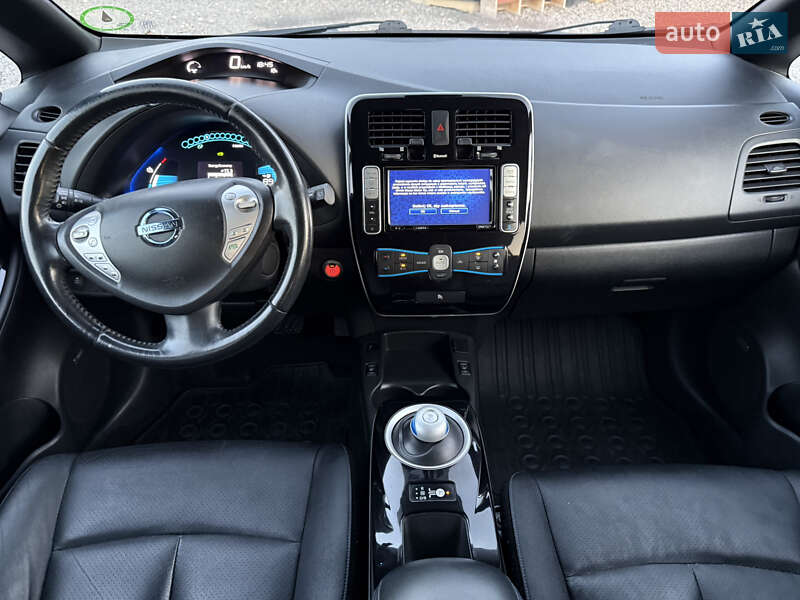 Хетчбек Nissan Leaf 2013 в Дрогобичі