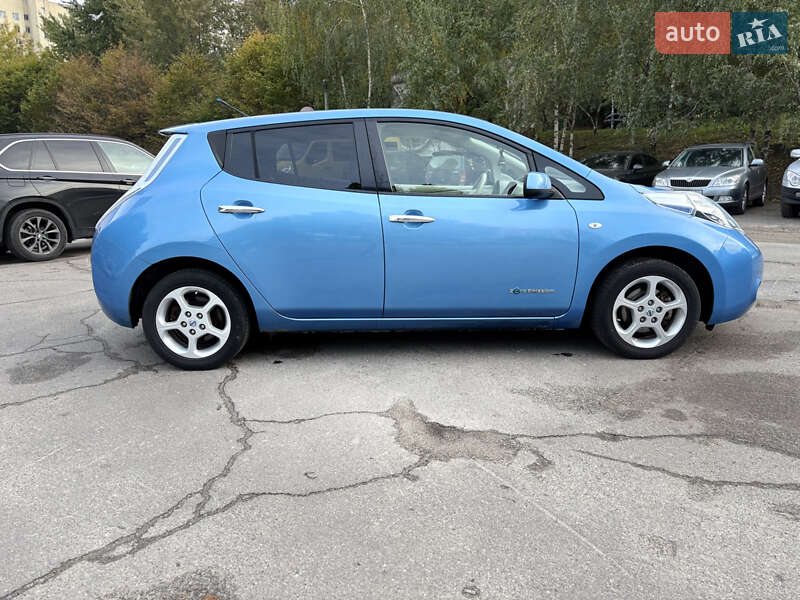 Хэтчбек Nissan Leaf 2012 в Киеве фото 5 Хэтчбек Nissan Leaf 2012 в Киеве