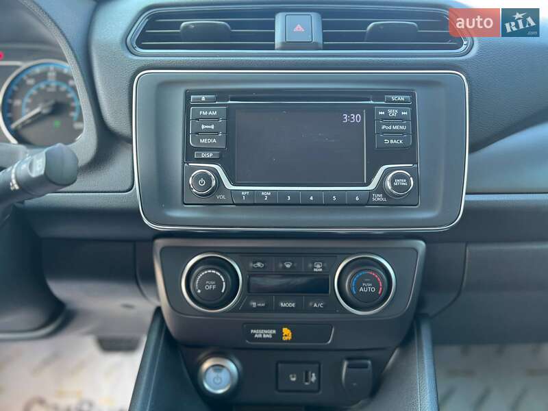Хэтчбек Nissan Leaf 2018 в Одессе