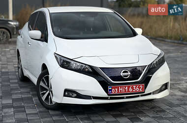 Хетчбек Nissan Leaf 2018 в 