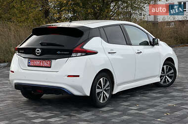 Хетчбек Nissan Leaf 2018 в 