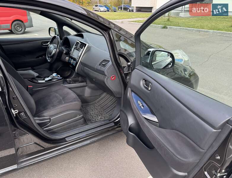 Хетчбек Nissan Leaf 2013 в Вінниці