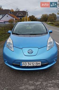Хэтчбек Nissan Leaf 2014 в 