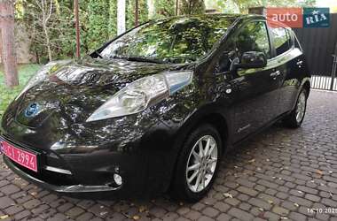 Хэтчбек Nissan Leaf 2015 в 