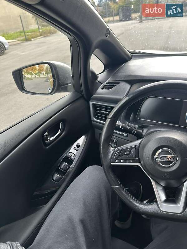 Хэтчбек Nissan Leaf 2019 в Фастове