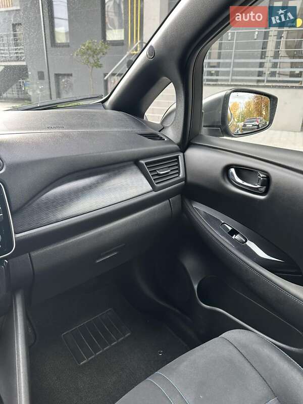 Хэтчбек Nissan Leaf 2019 в Фастове