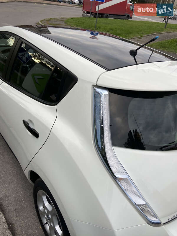 Хетчбек Nissan Leaf 2014 в Вінниці