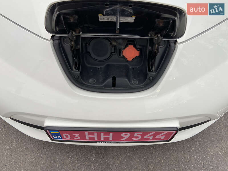 Хетчбек Nissan Leaf 2014 в Вінниці