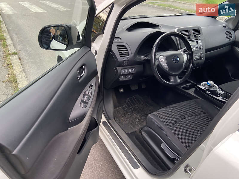 Хетчбек Nissan Leaf 2014 в Вінниці