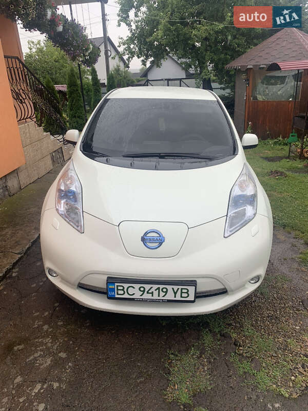 Хэтчбек Nissan Leaf 2012 в Трускавце фото 2 Хэтчбек Nissan Leaf 2012 в Трускавце