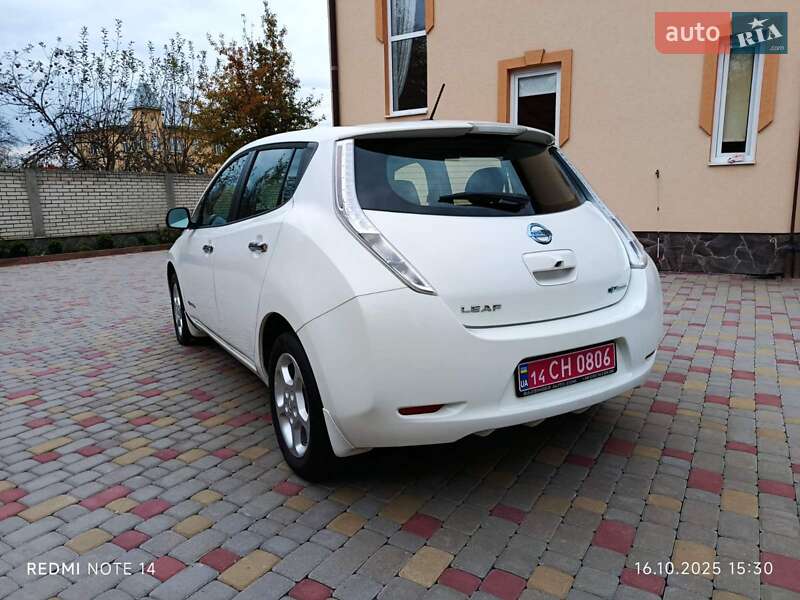 Хетчбек Nissan Leaf 2013 в Івано-Франківську