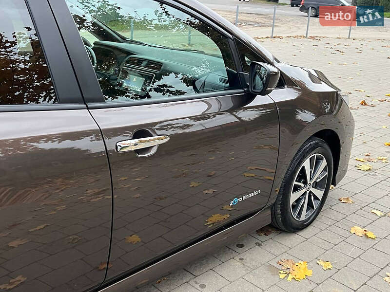 Хэтчбек Nissan Leaf 2019 в Львове фото 36 Хэтчбек Nissan Leaf 2019 в Львове
