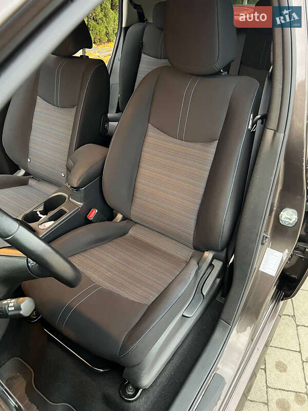 Хэтчбек Nissan Leaf 2019 в Львове фото 62 Хэтчбек Nissan Leaf 2019 в Львове