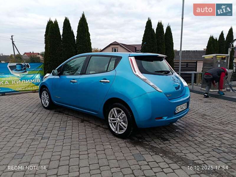 Хетчбек Nissan Leaf 2013 в Івано-Франківську