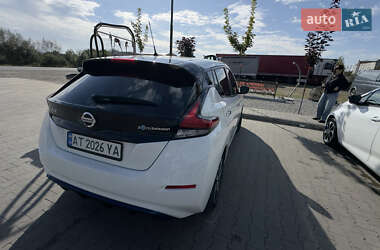 Хэтчбек Nissan Leaf 2019 в 