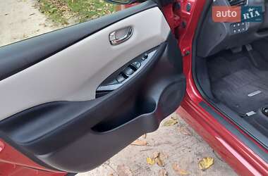 Хэтчбек Nissan Leaf 2018 в 
