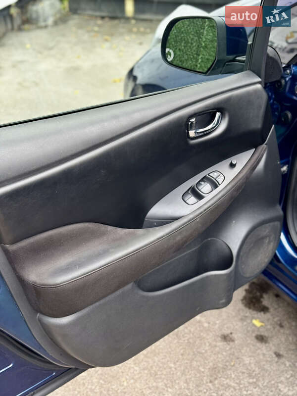 Хетчбек Nissan Leaf 2016 в Києві фото 23 Хетчбек Nissan Leaf 2016 в Києві